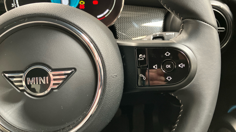 MINI Hatchback 1.5 Cooper Exclusive 3dr Auto Petrol Hatchback